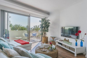 Mariners Apartment